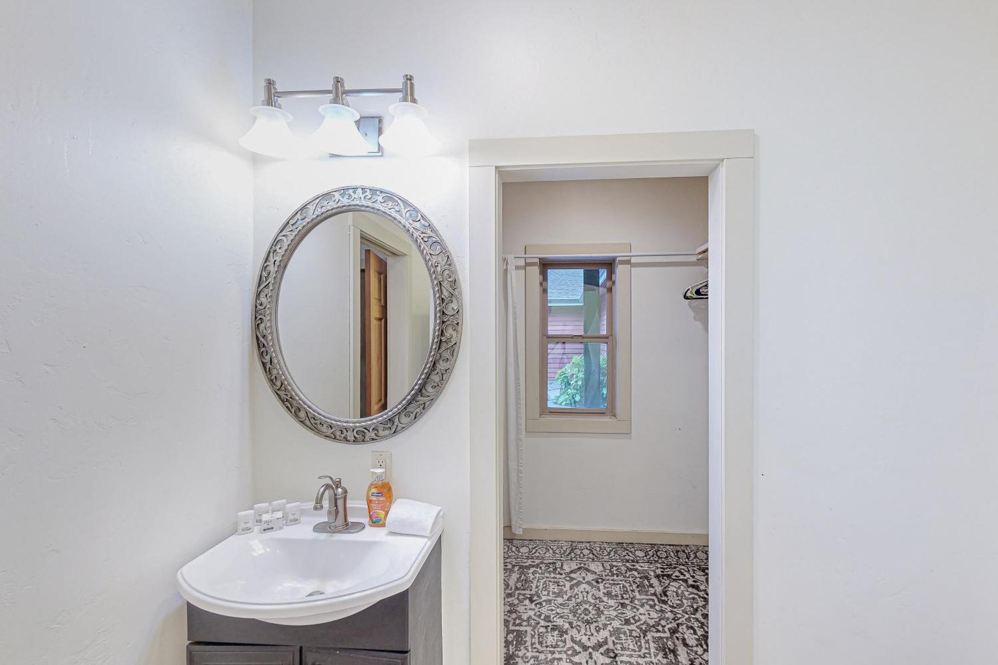 Grapevine Lodge Dallesport Экстерьер фото